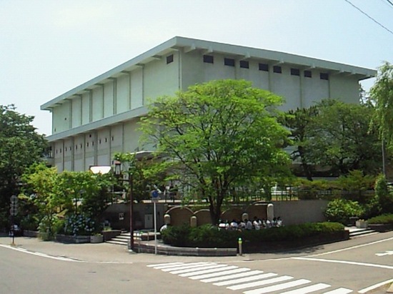 秋田県民会館.jpg